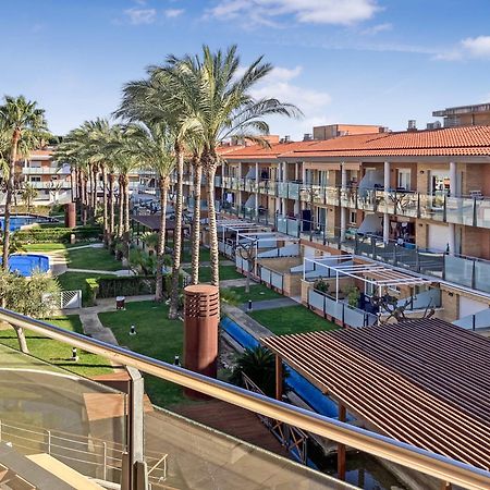 Apartamento Port Marino Камбрильс Экстерьер фото
