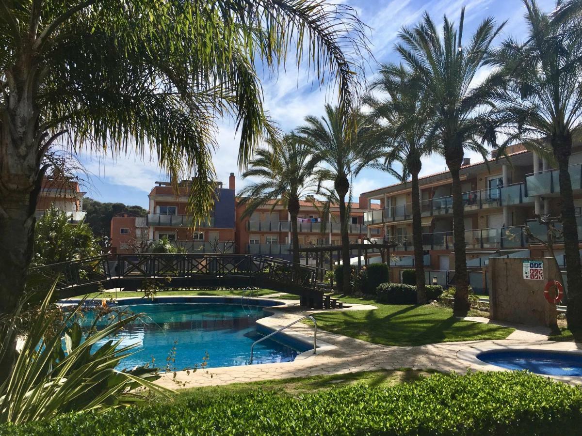 Apartamento Port Marino Камбрильс Экстерьер фото